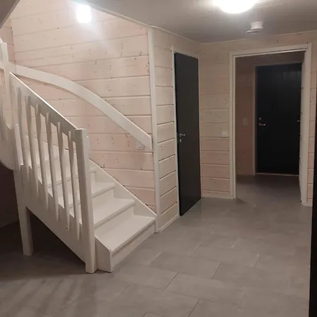 Pine Forest Hideout - Tapiontytaer Kittilä