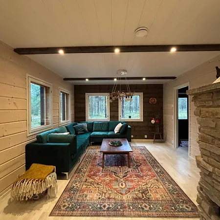 Villa Pine Forest Hideout - Tapiontytaer *