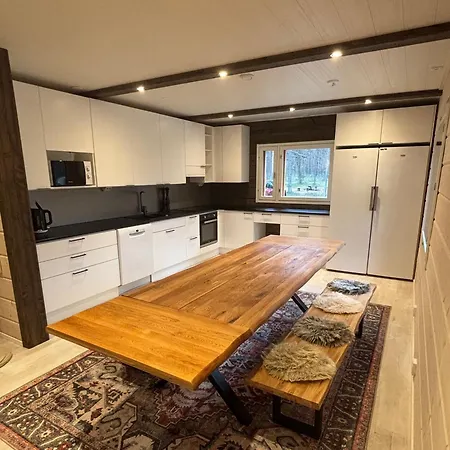 Pine Forest Hideout - Tapiontytaer * Kittilä