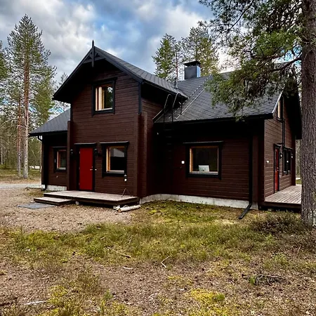 Pine Forest Hideout - Tapiontytaer *