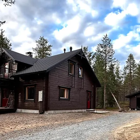 Pine Forest Hideout - Tapiontytaer