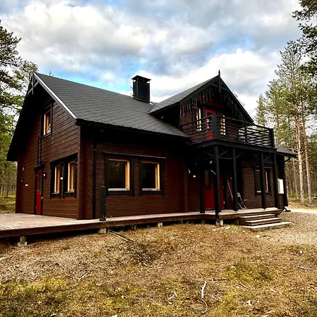 Pine Forest Hideout - Tapiontytaer Villa *
